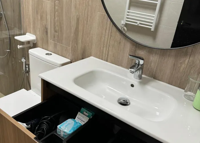 Caminante Feliz, 4 Piso, Escaleras * Melide