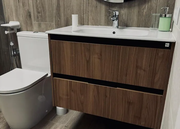 Caminante Feliz, 4 Piso, Escaleras Διαμέρισμα *