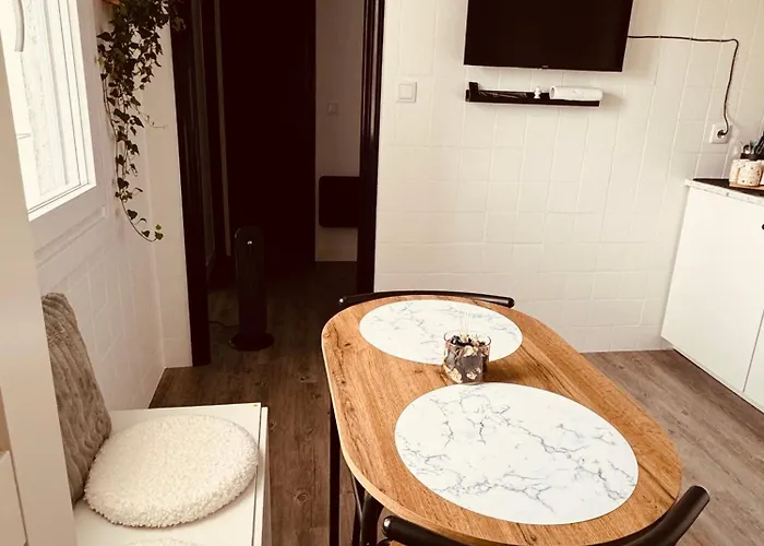 Caminante Feliz, 4 Piso, Escaleras Διαμέρισμα Melide